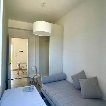 Michelangelo House * Lascari